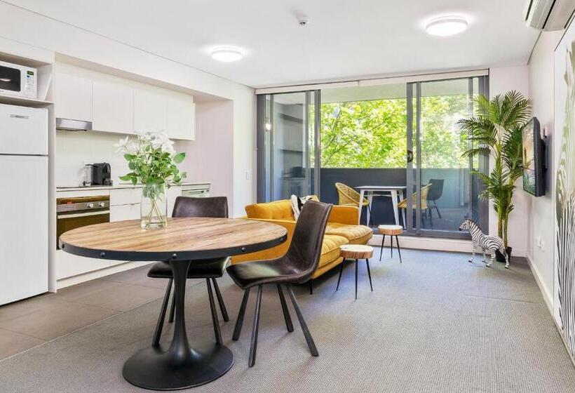 带1个卧室的带阳台的公寓, Terminus Apartment Hotel, Ascend Hotel Collection