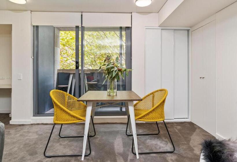 标准工作室带阳台, Terminus Apartment Hotel, Ascend Hotel Collection