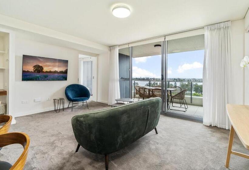 2 Bedroom Apartment with Views, Terminus Apartment Hotel, Ascend Hotel Collection