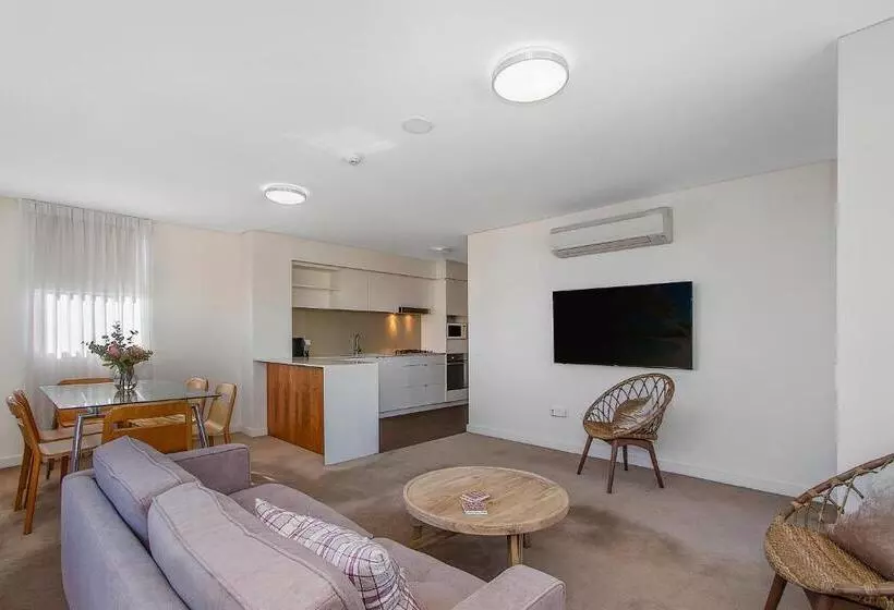 آپارتمان 2 خوابه با بالکن, Terminus Apartment Hotel, Ascend Hotel Collection