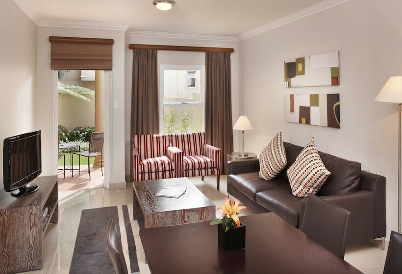 带1个卧室的公寓, The Capital Villa