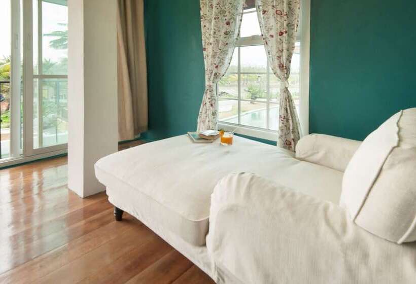 스탠다드 트리플 룸, The Oia Pai Resort