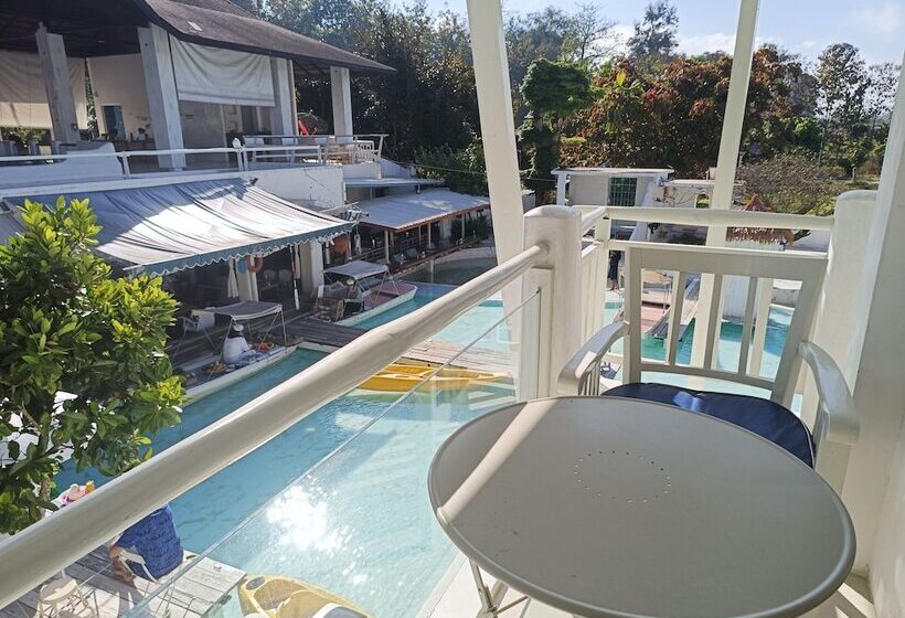 스탠다드 룸 강 전망, The Oia Pai Resort