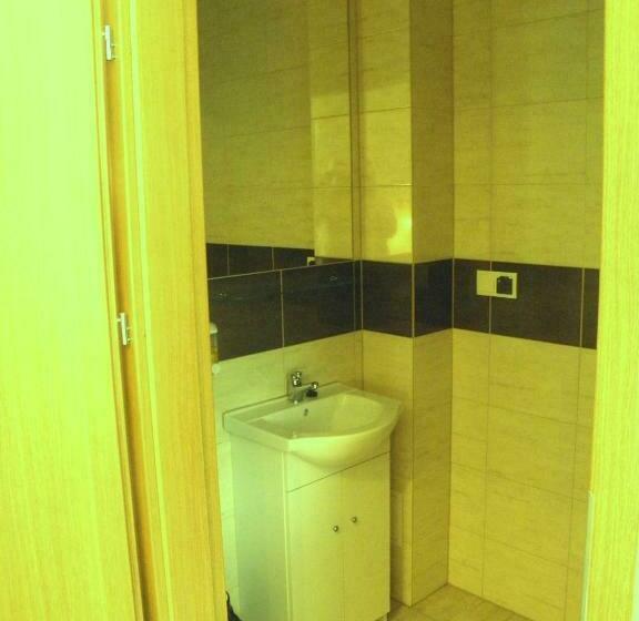 חדר סטנדרט לשלושה, Zajazd U Sosny