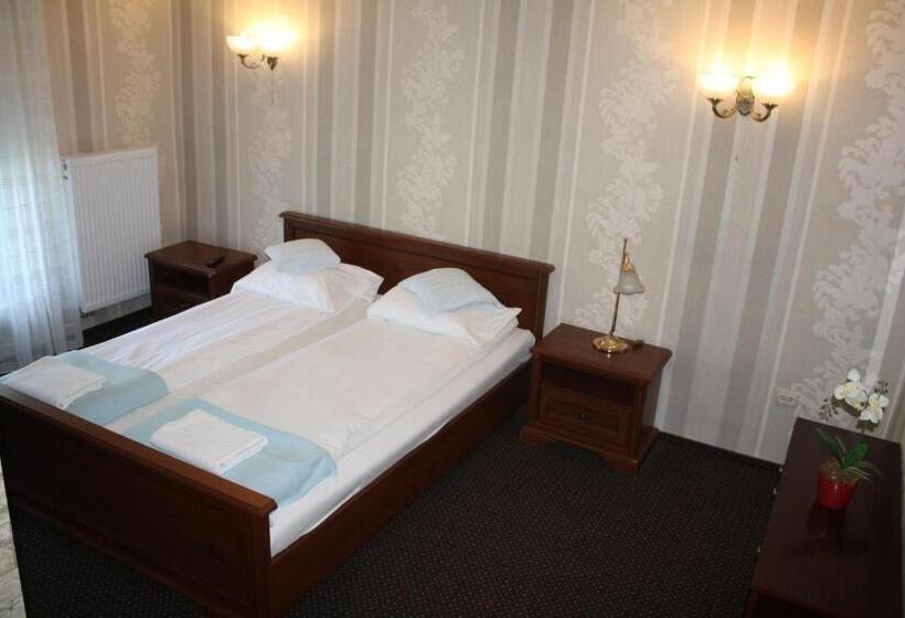 חדר קומפורט, Zajazd U Sosny