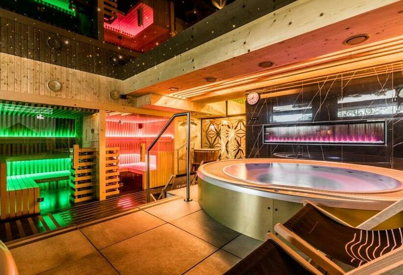 استودیوی استاندارد, Aparthotel Prestige