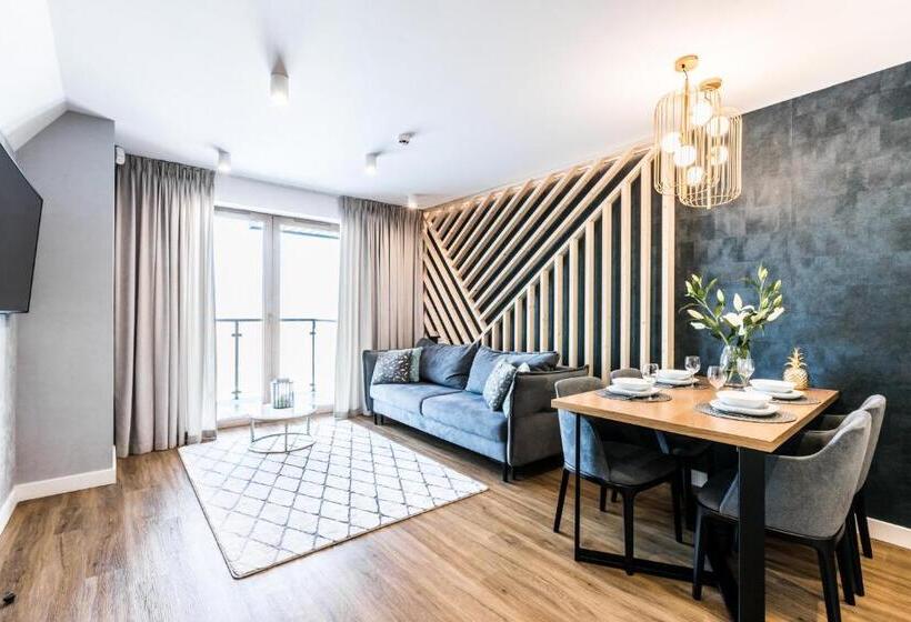 آپارتمان لوکس 1 خوابه, Aparthotel Prestige