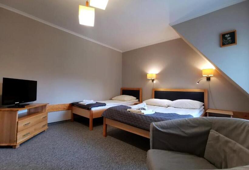 اتاق استاندارد سه نفره, Galicówka