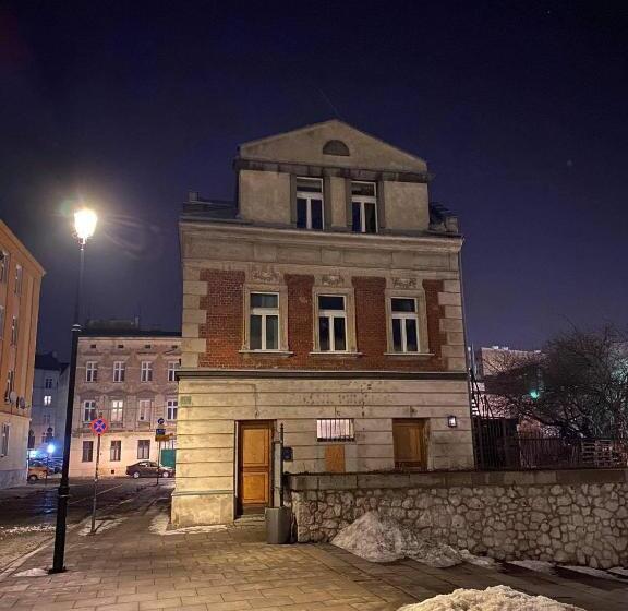 חדר משפחתי, Kazimierz Residence Square