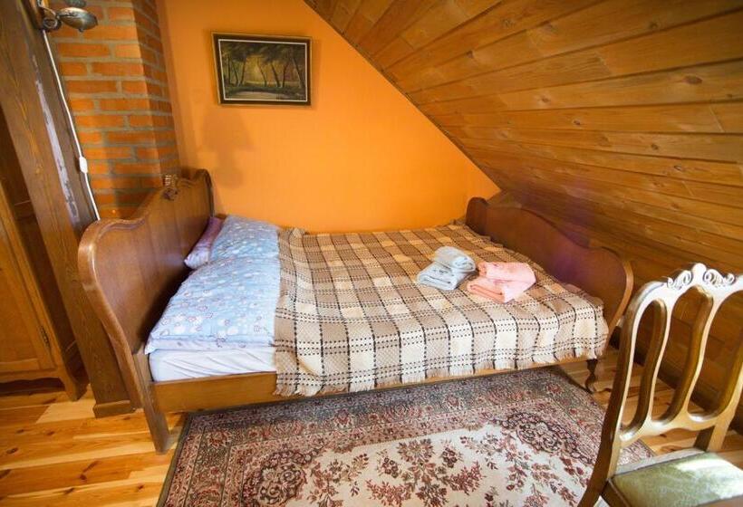 4인용 스탠다드 룸, Oberża