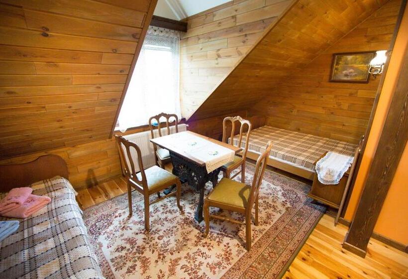 Четырехместный Номер Стандарт, Oberża