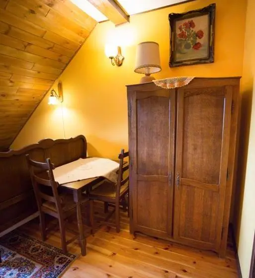Standard-huone, Oberża