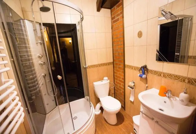Standard-huone, Oberża