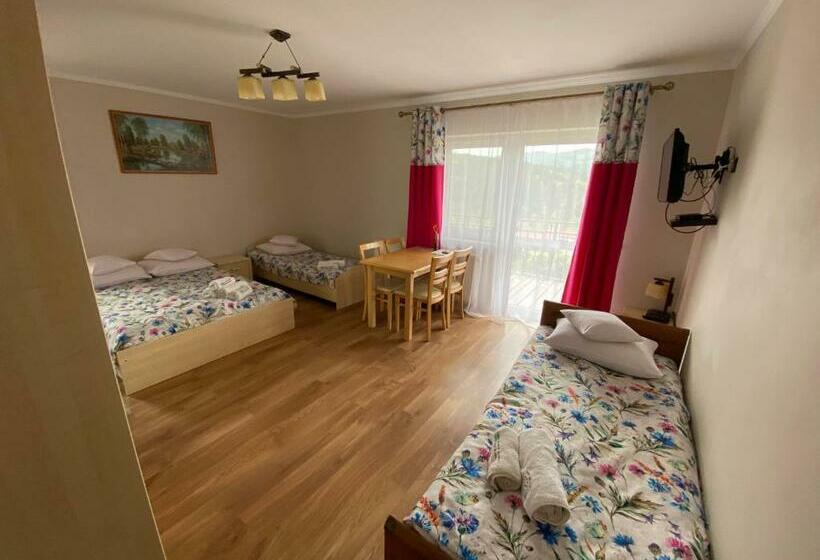 带阳台标准四人间, Pod Brzozka