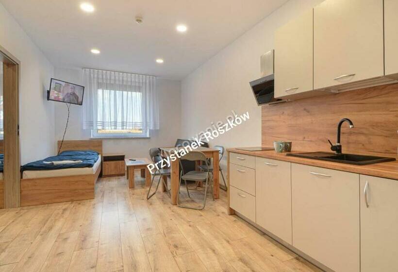 스탠다드 트리플 룸, Przystanek Roszków  Noclegi I Restauracja