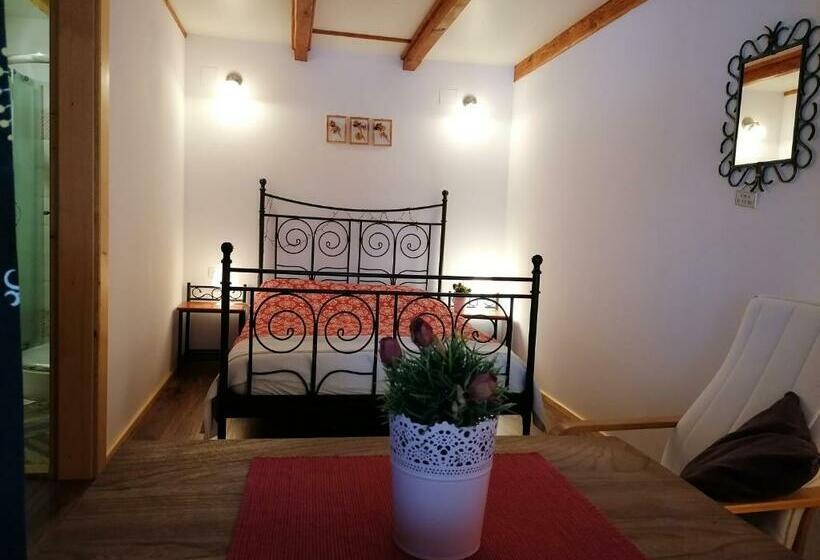 标准间, Siedlisko Zakucie