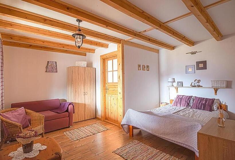 标准间, Siedlisko Zakucie