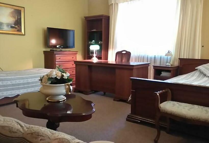 Номер Стандарт Трехместный, Villa Podkowa