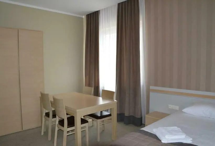 スタンダードルーム, Emef Centrum Szkoleniowo Serwisowe