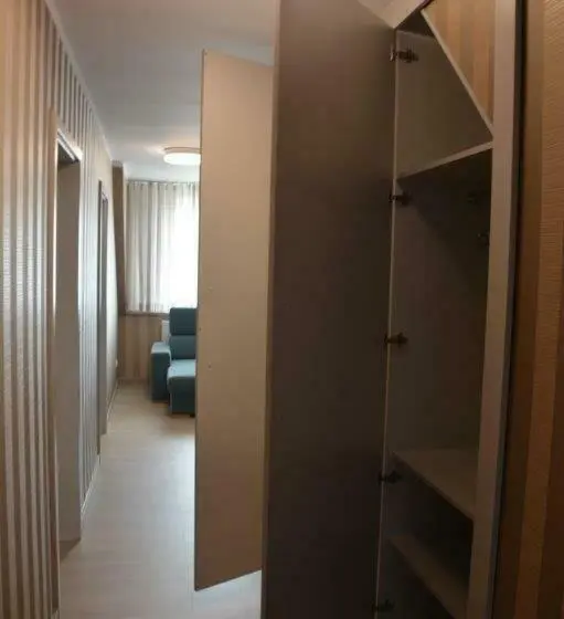 ２ベッドルームアパートメント, Emef Centrum Szkoleniowo Serwisowe