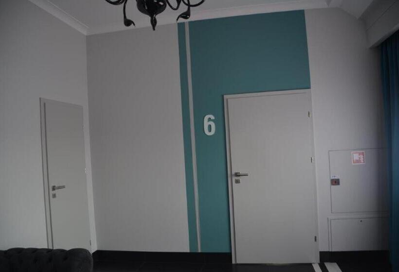 דירת שני חדרים, Emef Centrum Szkoleniowo Serwisowe