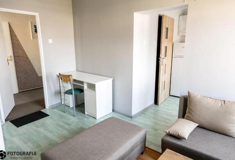 דירת שני חדרים, Hostel Barbórka