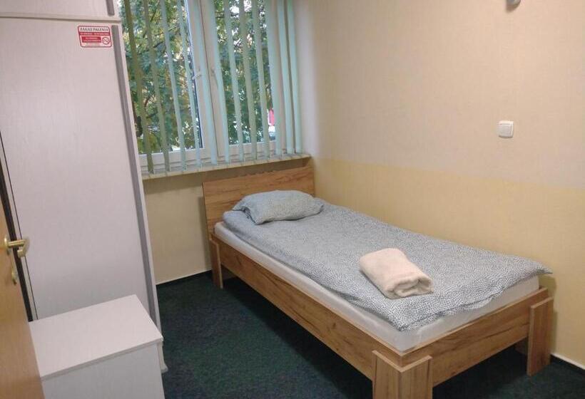 Апартаменты 1 Спальня, Hostel Barbórka