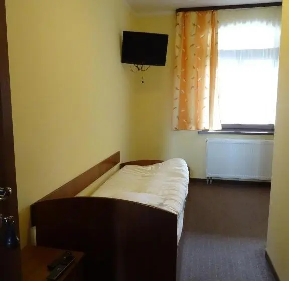 Standard Yhden Hengen Huone, Hostel Miłosz