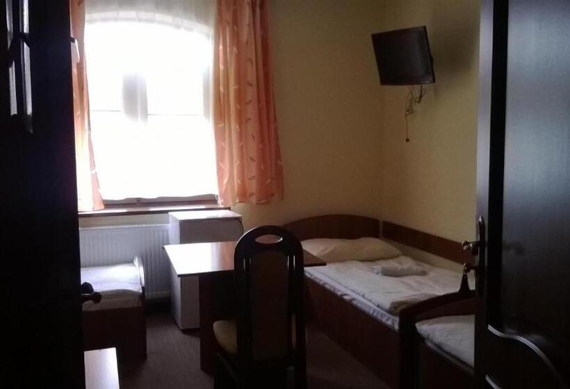 スタンダードトリプルルーム, Hostel Miłosz