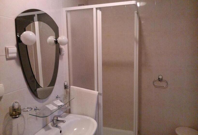 スタンダードトリプルルーム, Hostel Miłosz