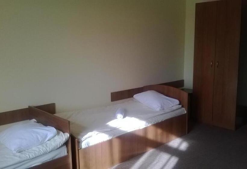 スタンダードトリプルルーム, Hostel Miłosz