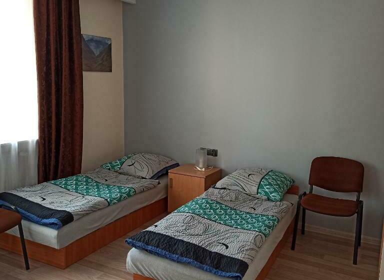 Standard Triple Room with Balcony, Noclegi Słodki Sen 1