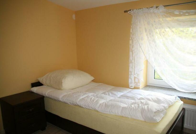 اتاق استاندارد یک نفره, For You