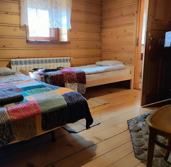 کلبه ییلاقی, Gniazdo W Felicjanowie