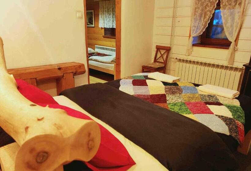 کلبه ییلاقی, Gniazdo W Felicjanowie