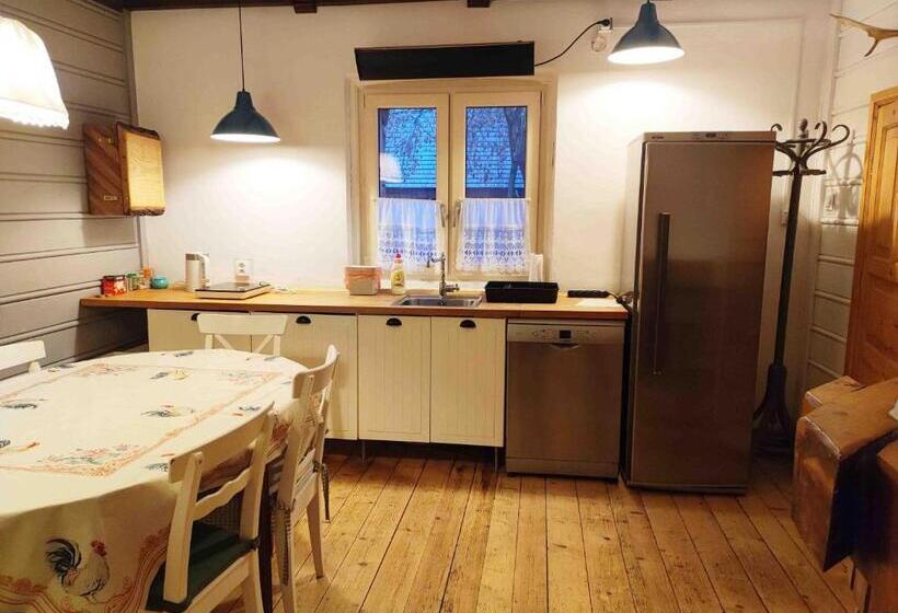 کلبه ییلاقی, Gniazdo W Felicjanowie