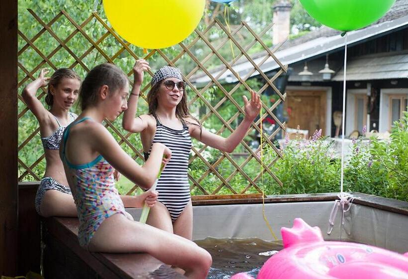 منزل غرفة نوم واحدة, Grenlanda