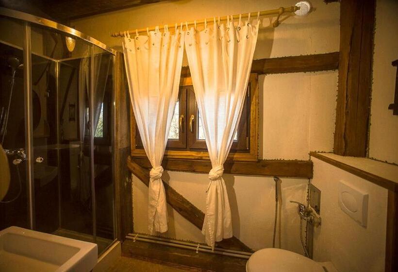 جناح عائلي, Grenlanda