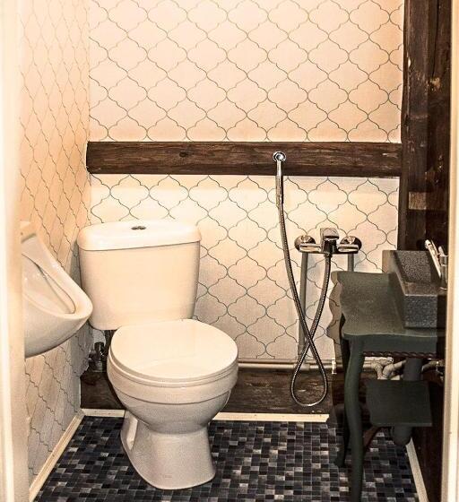 جناح عائلي, Grenlanda