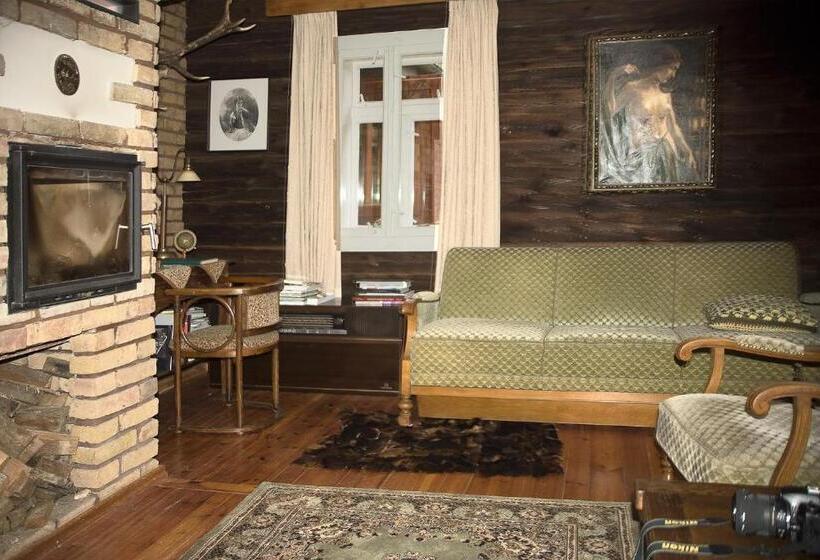 منزل غرفتين نوم, Grenlanda