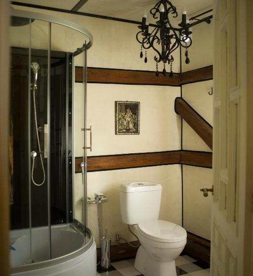 جناح عائلي, Grenlanda