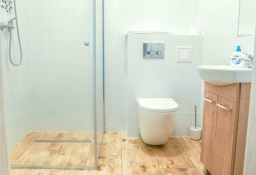 スタンダードルーム, Hostel Agma