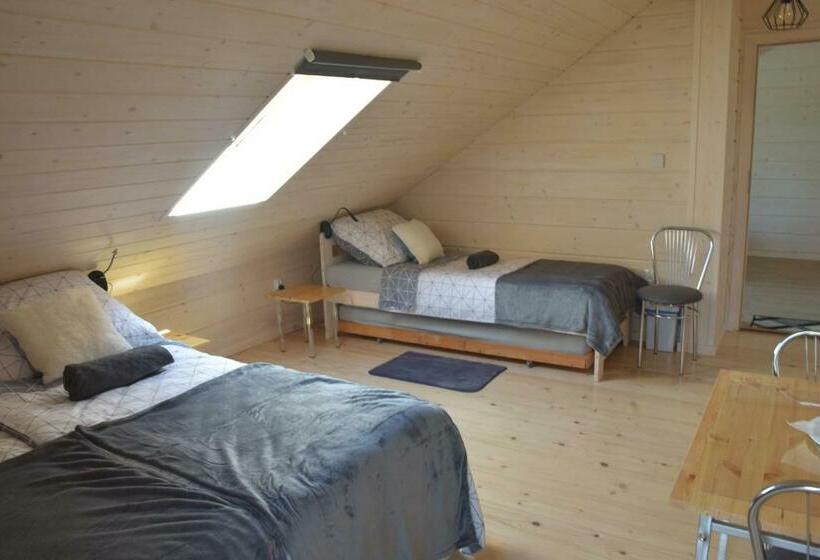 חדר סטנדרט לארבעה, Noclegi święta Katarzyna ,, Pod Jeleniami Prawdziwymi