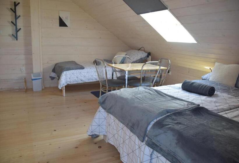 חדר סטנדרט לארבעה, Noclegi święta Katarzyna ,, Pod Jeleniami Prawdziwymi