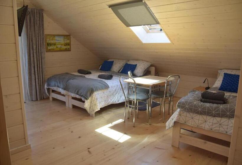 חדר סטנדרט לארבעה, Noclegi święta Katarzyna ,, Pod Jeleniami Prawdziwymi