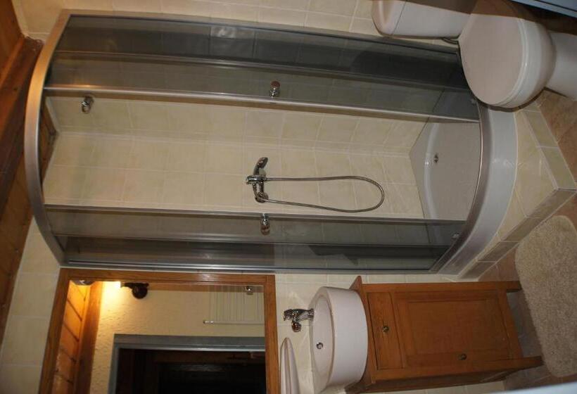 חדר סטנדרט לשלושה, Pensjonat Nostalgia