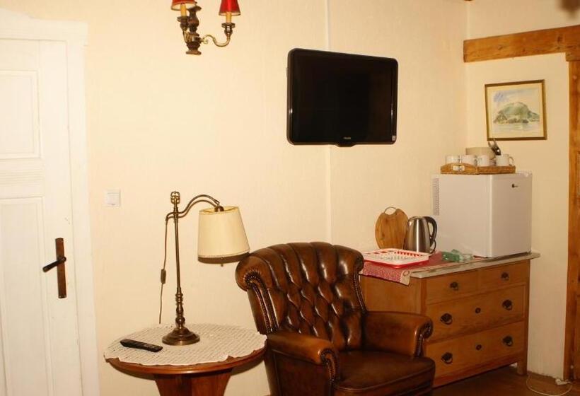 סוויטת דופלקס, Pensjonat Nostalgia