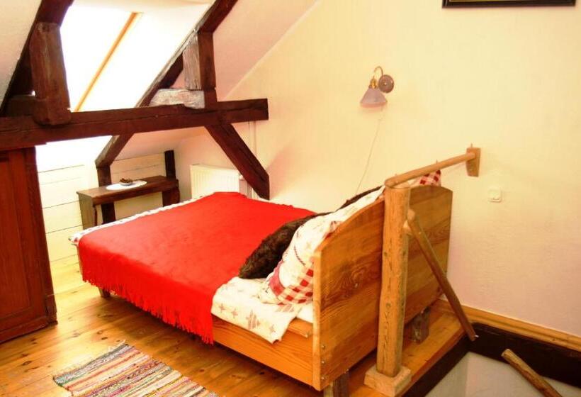 סוויטת דופלקס, Pensjonat Nostalgia