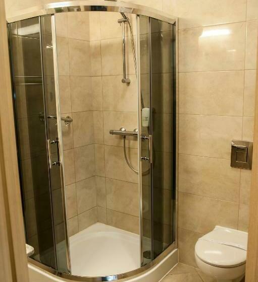 חדר סטודיו סטנדרד, Pod Szyszkami