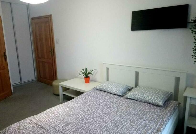 חדר סטנדרט נוף לגינה, Pokoje Gościnne Strażnica